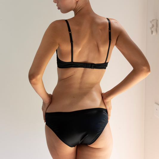 Silk and lace lingerie set with French lace