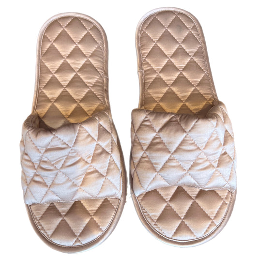 Quilted silk slippers
