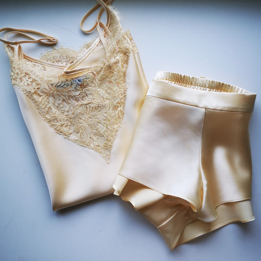 Gold silk French knickers with French lace