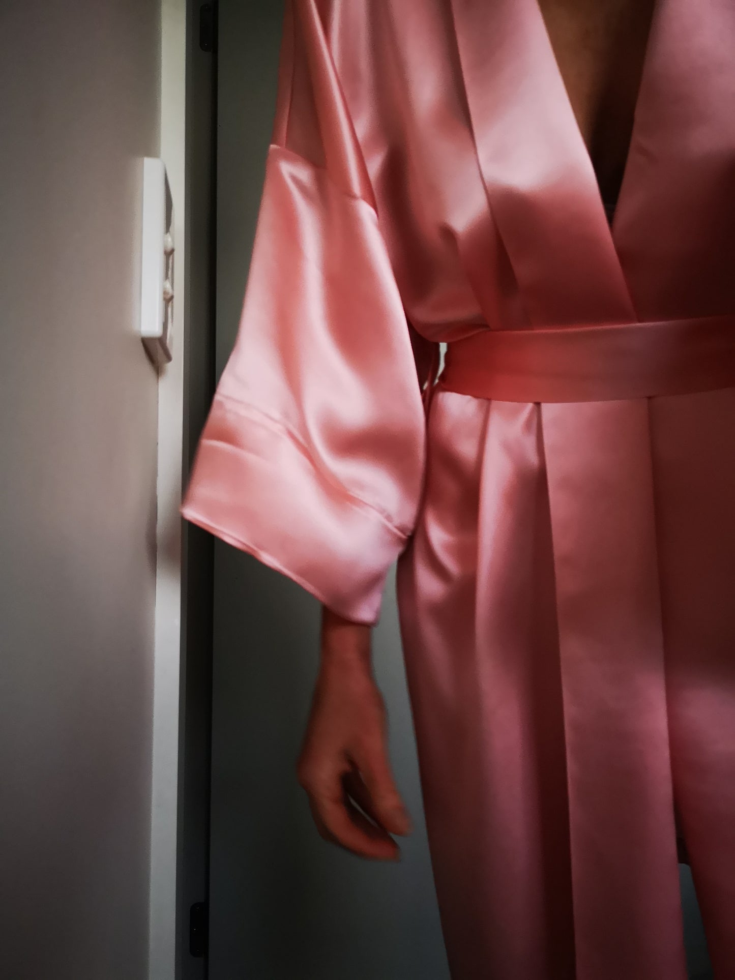 Silk Robe Mid-Thigh - Powder Pink